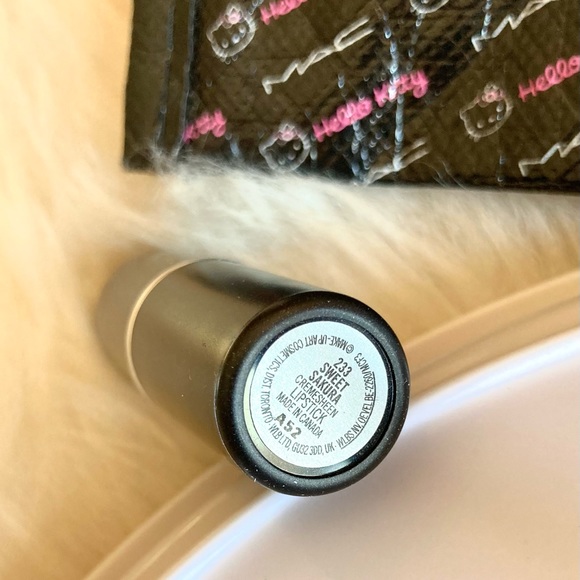 💄HP!💄MAC Cremesheen Lipstick Sweet Sakura - Picture 7 of 12